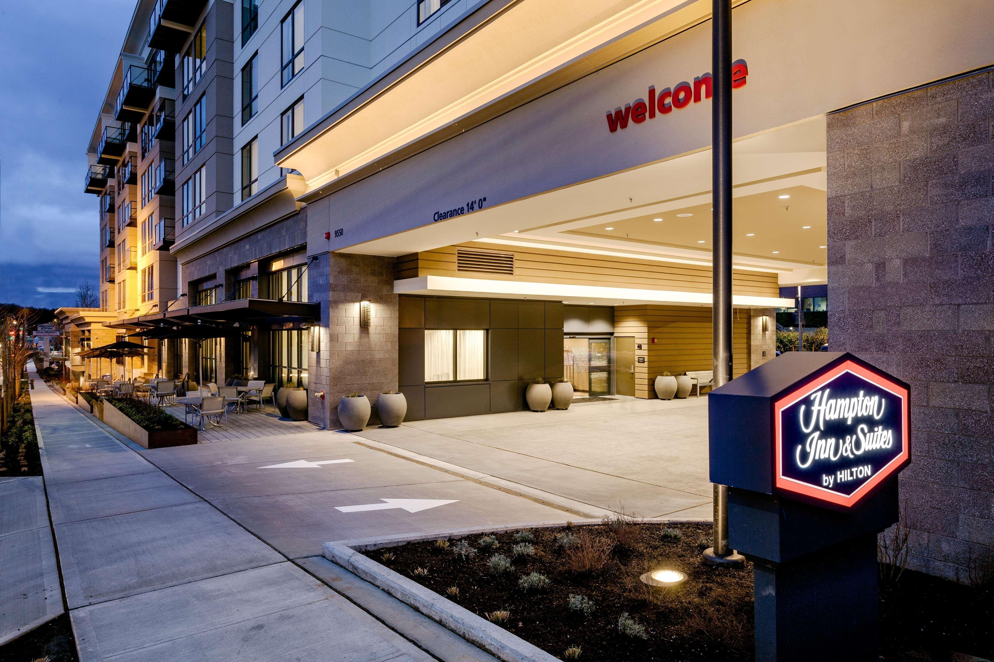 Hampton Inn & Suites By Hilton Seattle/Northgate Exteriör bild