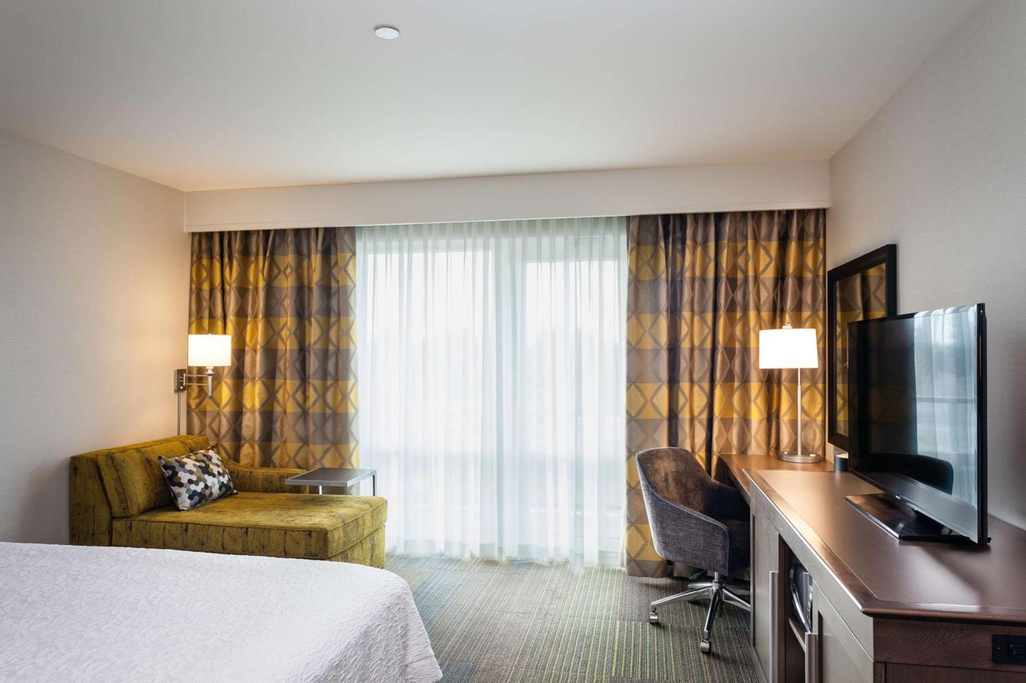 Hampton Inn & Suites By Hilton Seattle/Northgate Exteriör bild