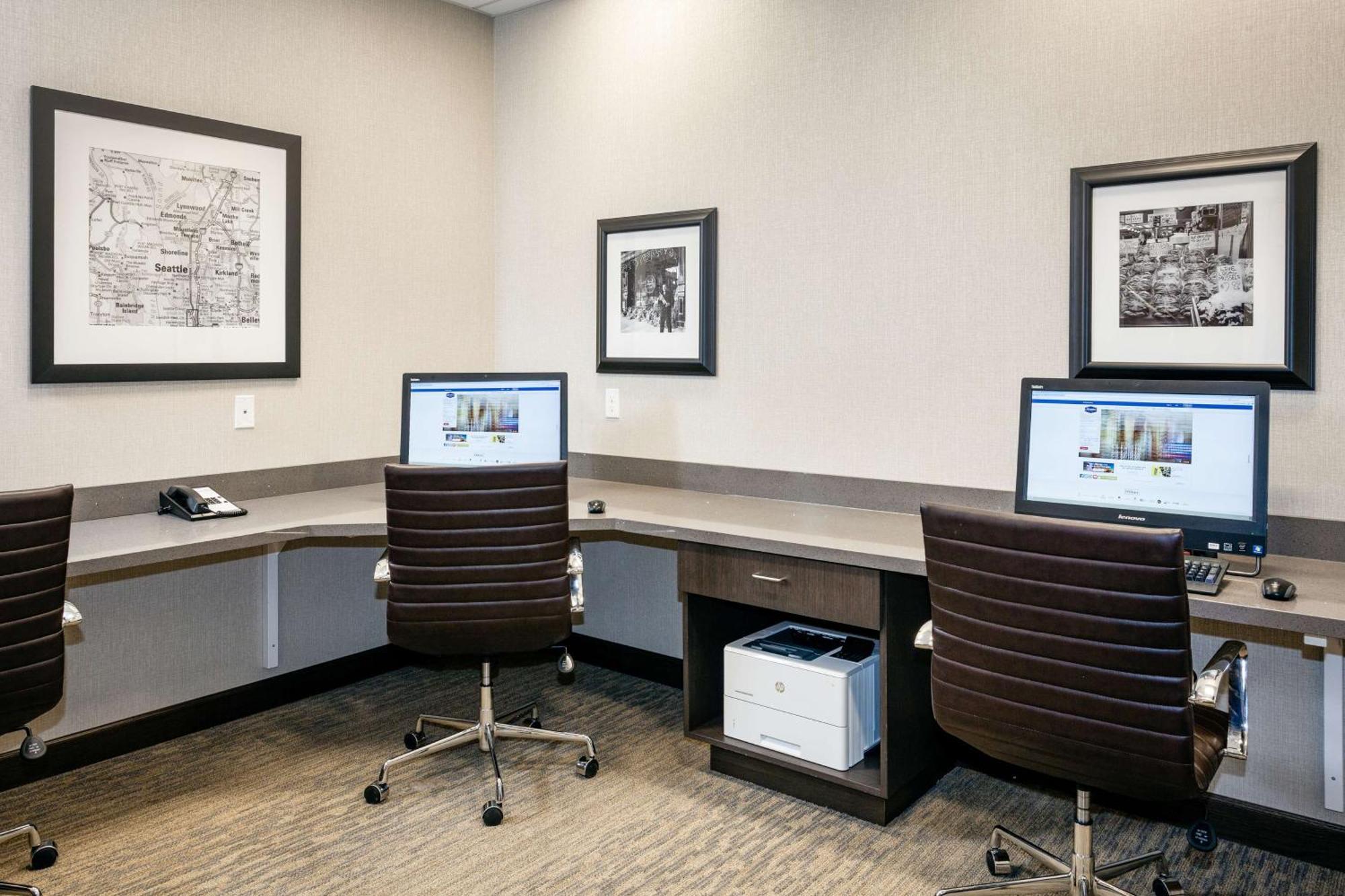 Hampton Inn & Suites By Hilton Seattle/Northgate Exteriör bild