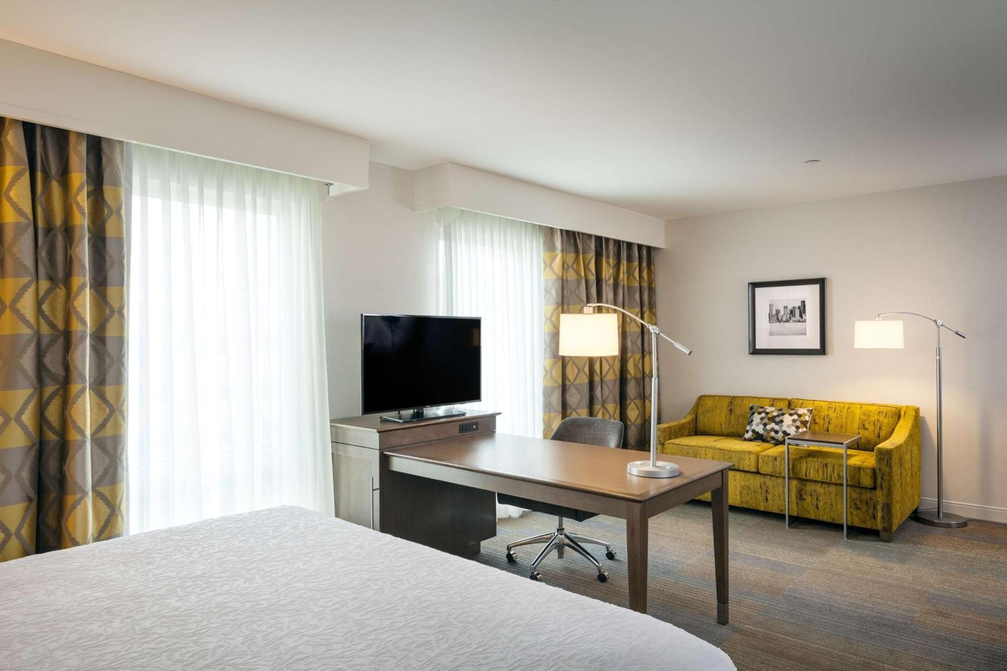 Hampton Inn & Suites By Hilton Seattle/Northgate Exteriör bild