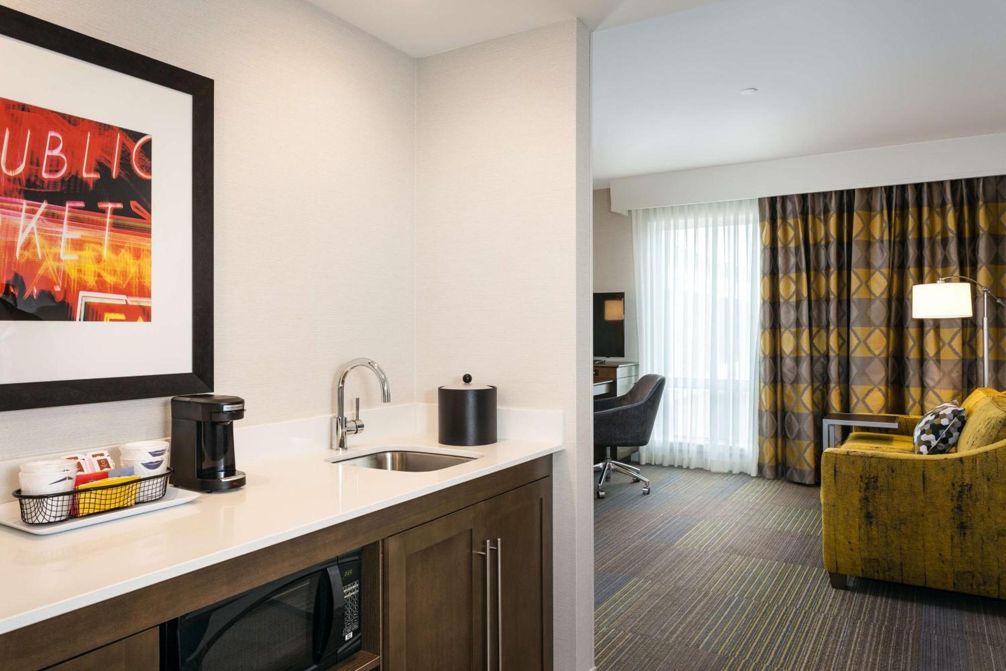Hampton Inn & Suites By Hilton Seattle/Northgate Exteriör bild