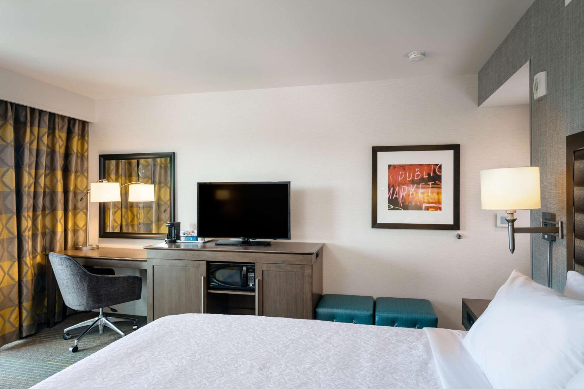 Hampton Inn & Suites By Hilton Seattle/Northgate Exteriör bild