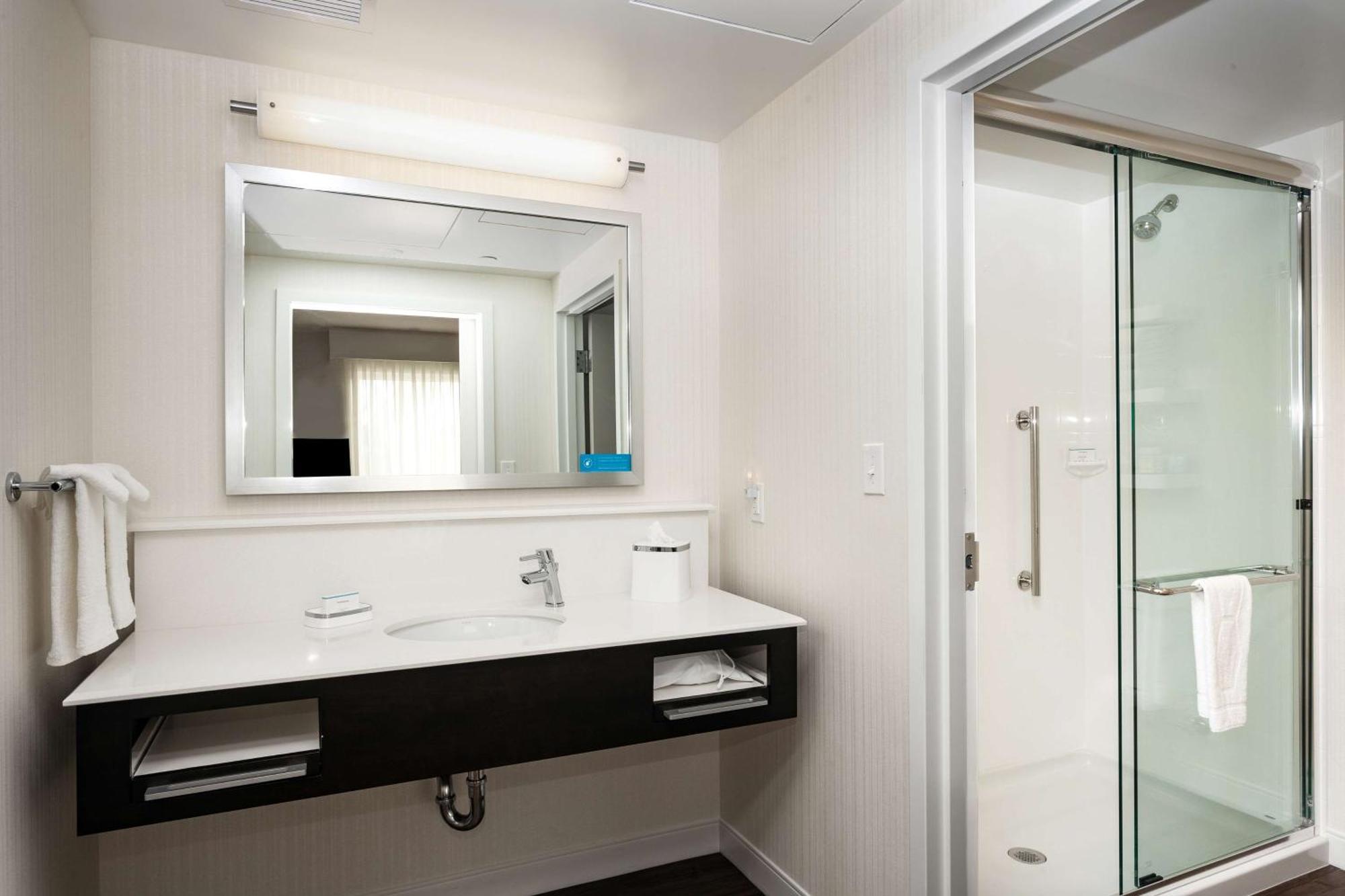 Hampton Inn & Suites By Hilton Seattle/Northgate Exteriör bild